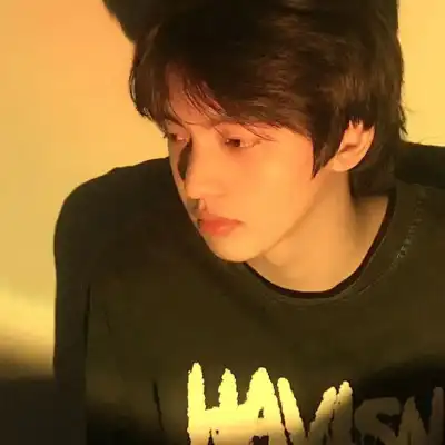 郝依霜